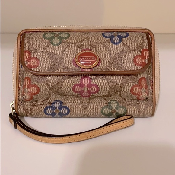 Coach Zip Card & Coin Case in Signature Canvas